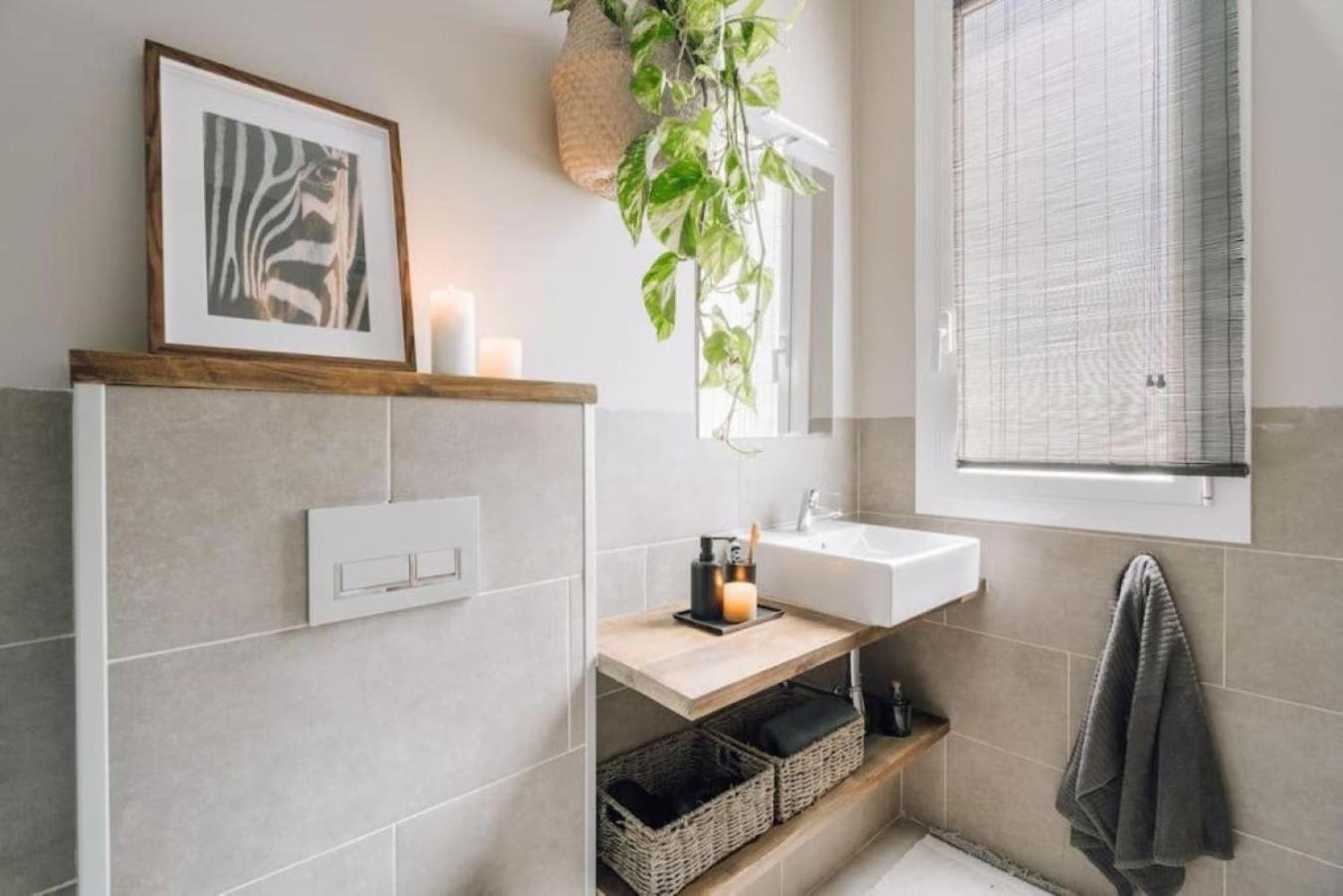 Salonga - 1 Bedroom And Balcony In Eixample Esquerra Barselona Dış mekan fotoğraf